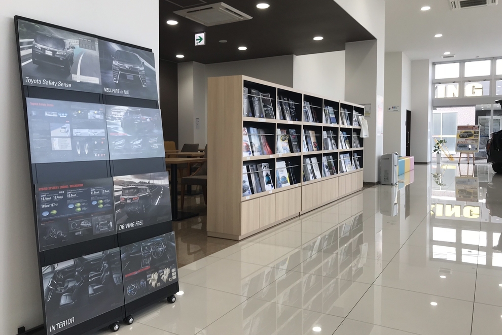 那珂川店 内観